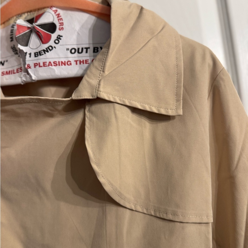 Tan Double-Breasted Women's Trench Coat - Picture 5 of 9